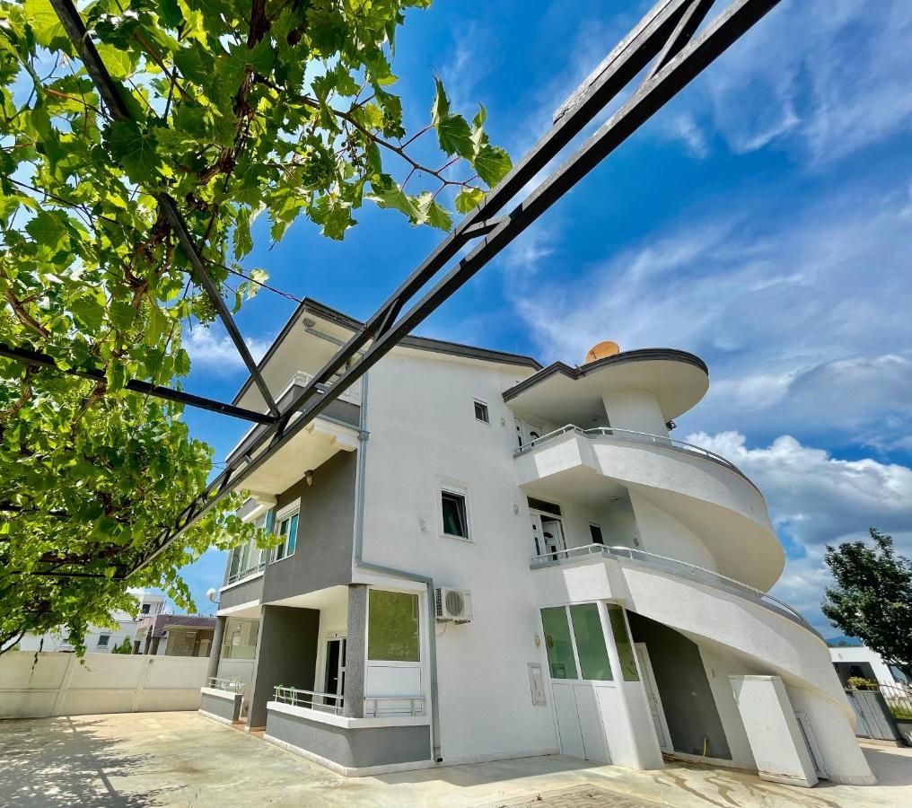 Apartments Dusseldorf Ulcinj Exterior foto
